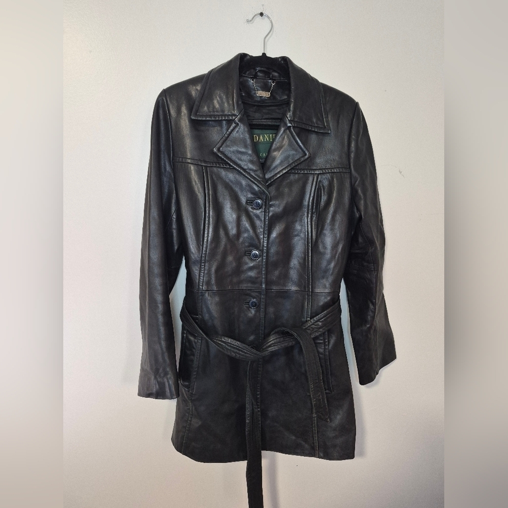 Danier Black Leather Coat With Tie Size 8-10